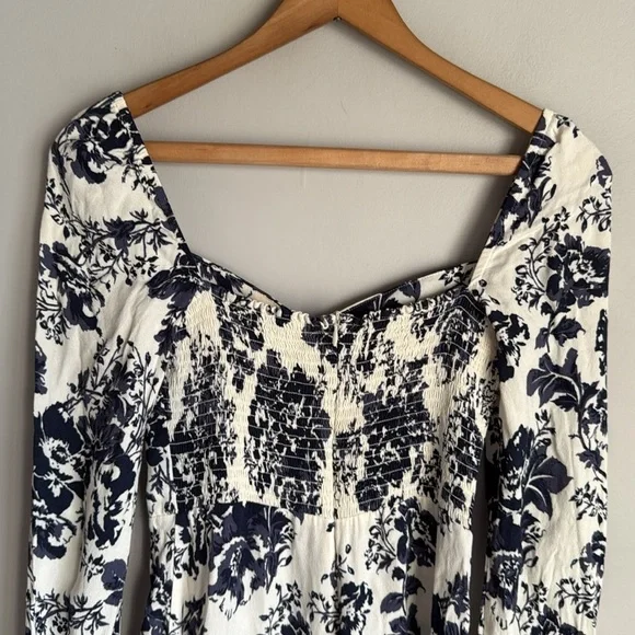 Reformation Mochi Dress - Picture 7 of 12